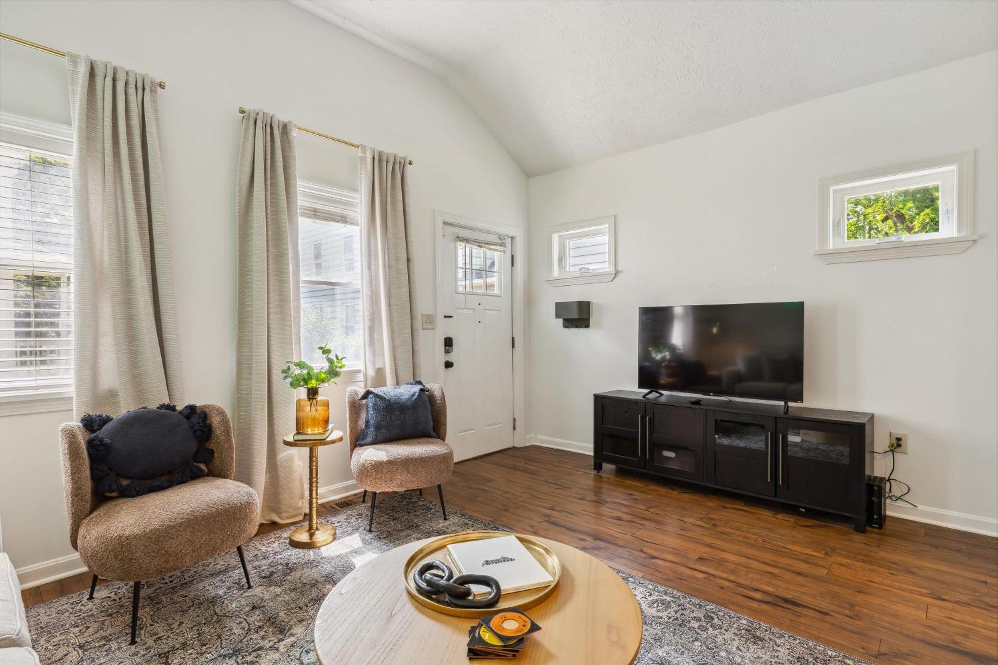 克里夫兰Newly Renovated Tremont Treasure I Cozy + Modern别墅 外观 照片